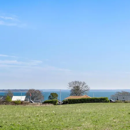 Tatil Evi Beach Front Home In Haderslev With Sauna